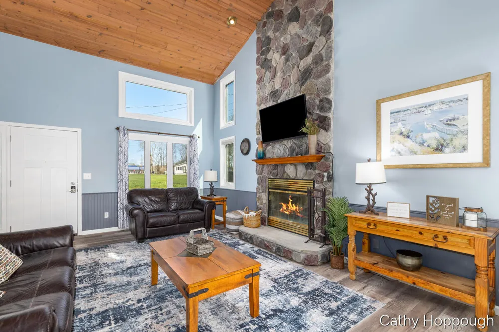 229 Ivason Drive Douglass Township, MI 48888