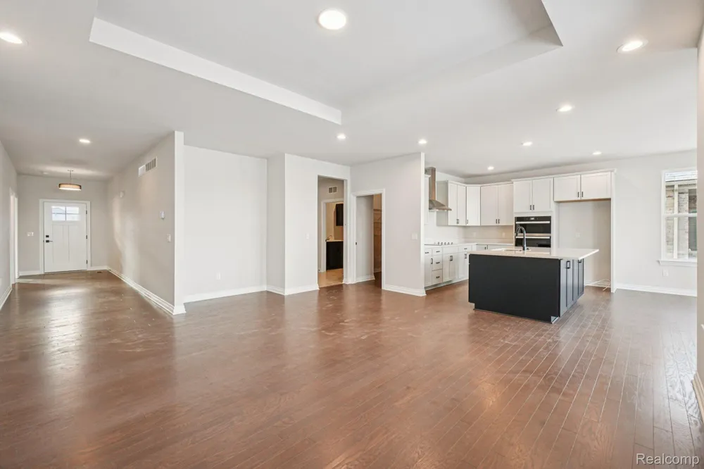 14044 Goike Drive Shelby Charter Township, MI 48315