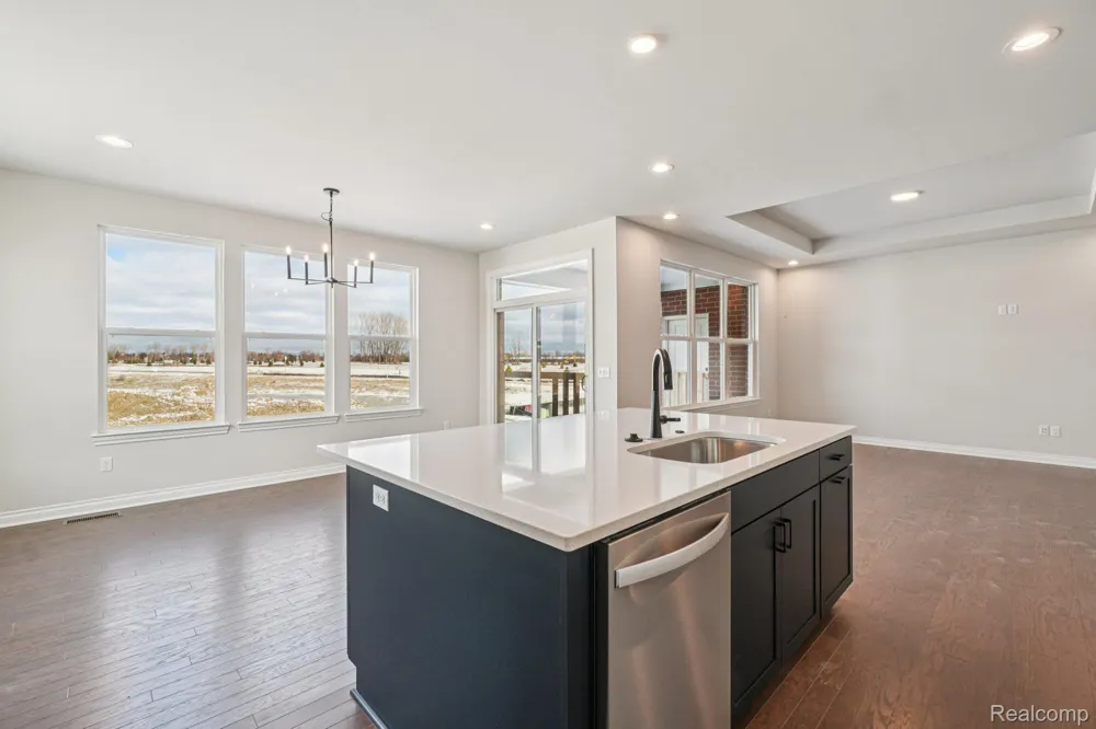 14044 Goike Drive Shelby Charter Township, MI 48315