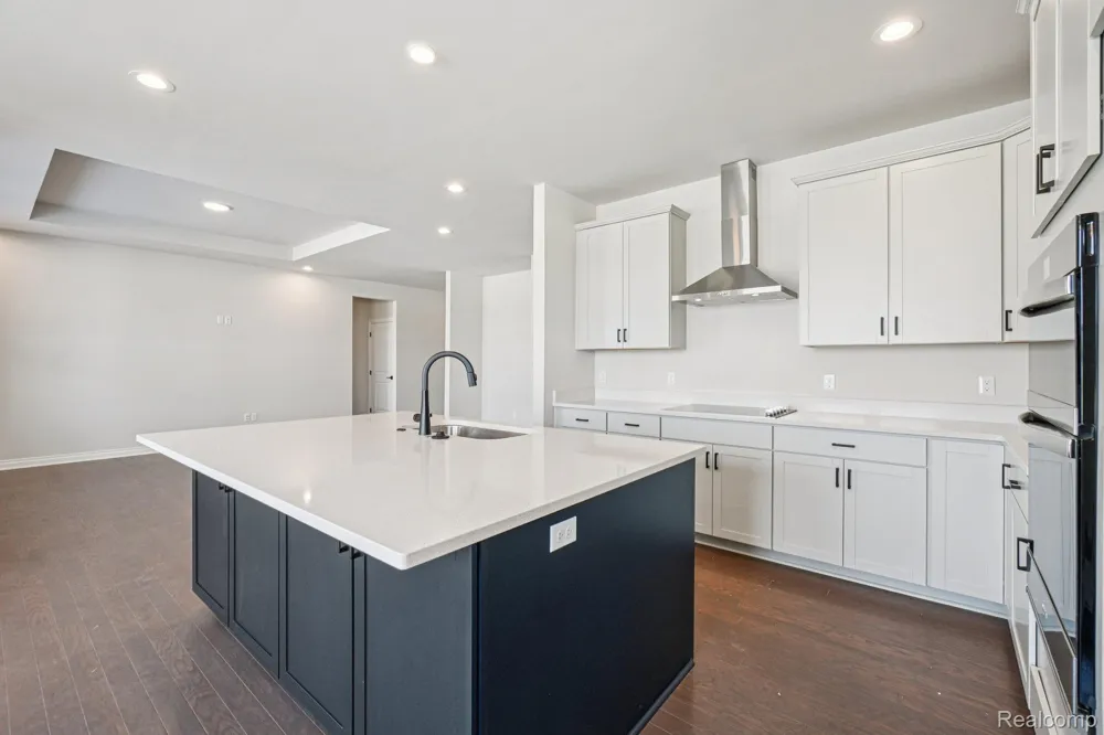 14044 Goike Drive Shelby Charter Township, MI 48315