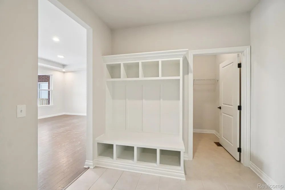 14044 Goike Drive Shelby Charter Township, MI 48315