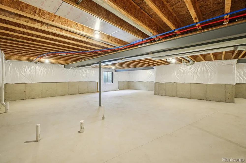 14044 Goike Drive Shelby Charter Township, MI 48315