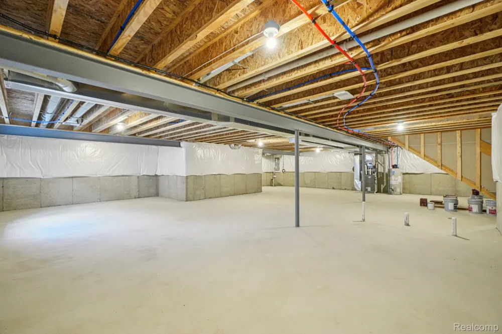 14044 Goike Drive Shelby Charter Township, MI 48315