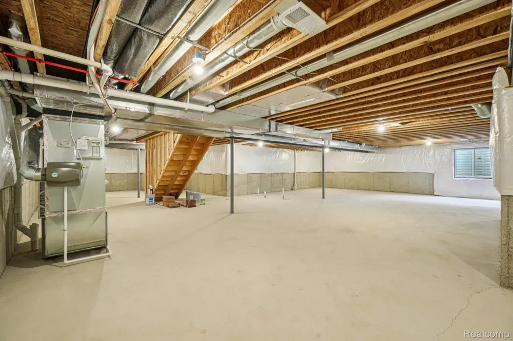 14044 Goike Drive Shelby Charter Township, MI 48315