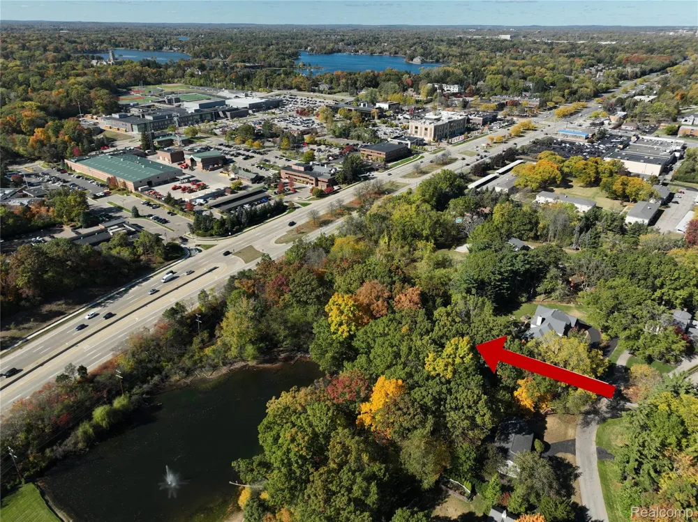 4255 Telegraph Road Bloomfield Hills City, MI 48302