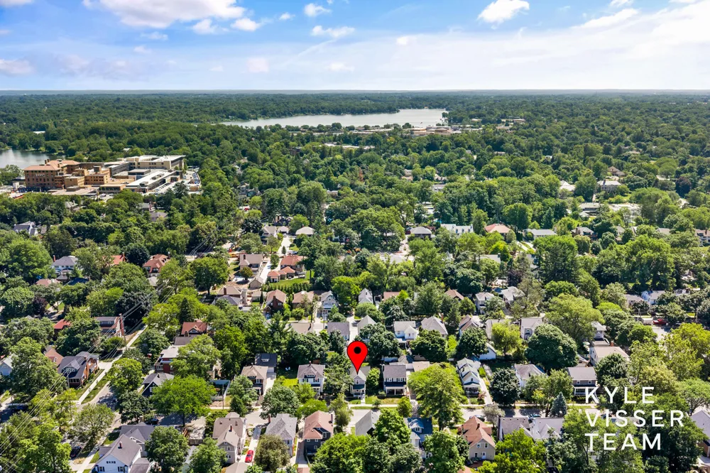 622 Gladstone Drive SE East Grand Rapids City, MI 0