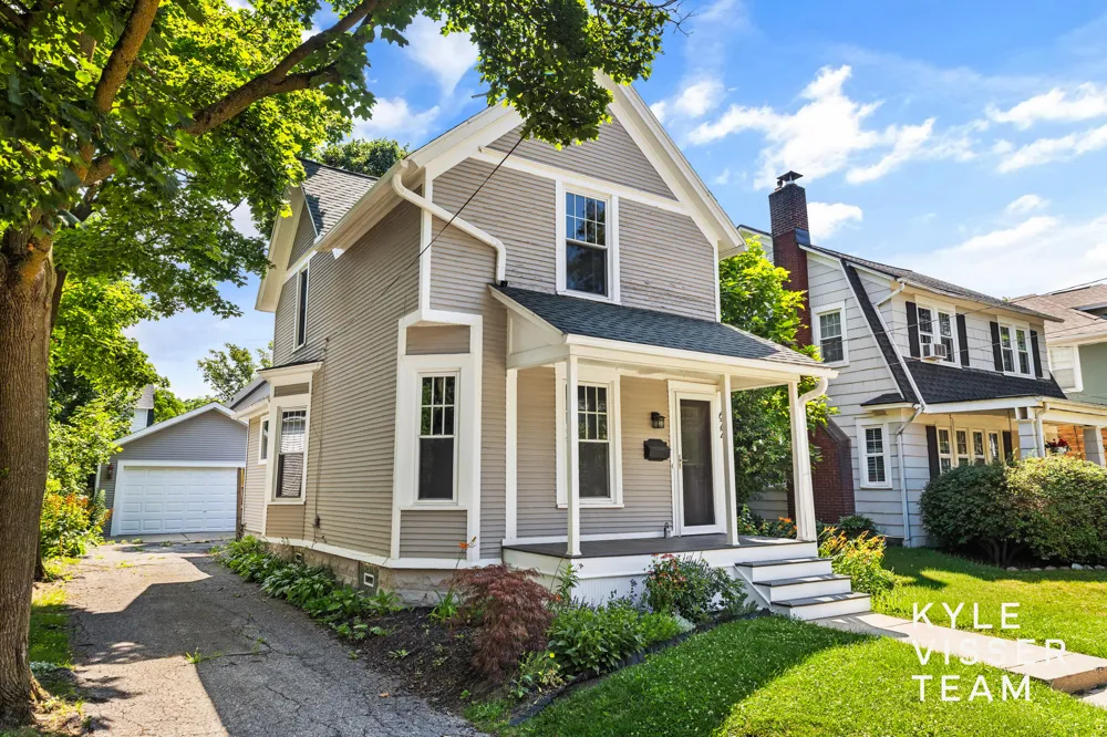622 Gladstone Drive SE East Grand Rapids City, MI 0