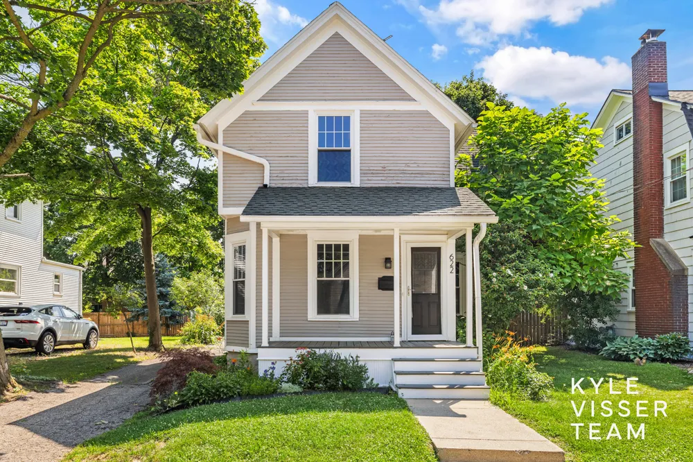 622 Gladstone Drive SE East Grand Rapids City, MI 0