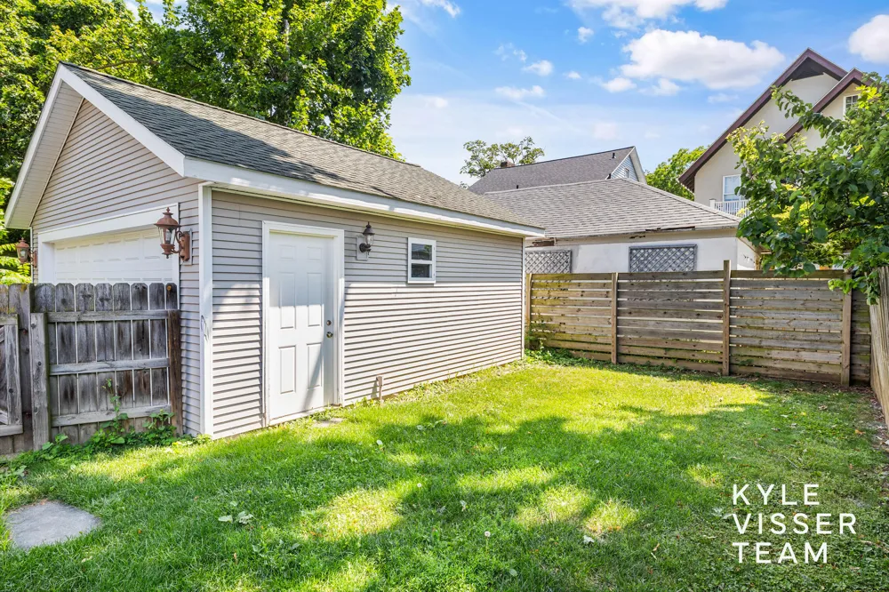 622 Gladstone Drive SE East Grand Rapids City, MI 0