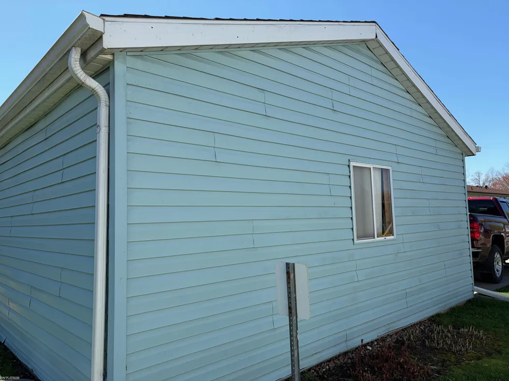 421 Red Pine Drive Genesee Charter Township, MI 48506