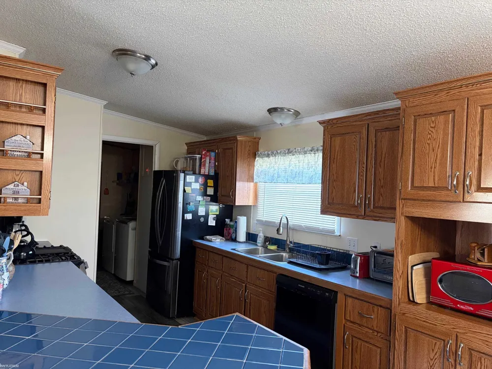 421 Red Pine Drive Genesee Charter Township, MI 48506