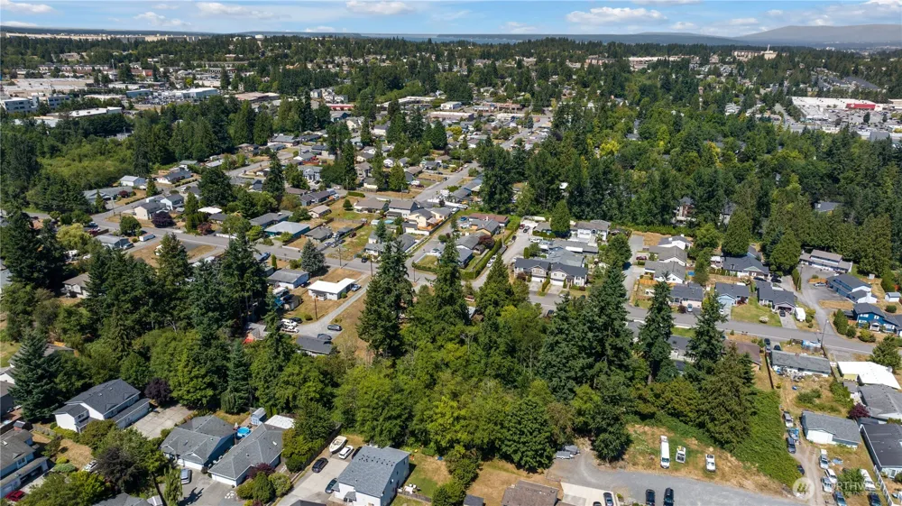 2 xx 106th Street SE Everett, WA 98208
