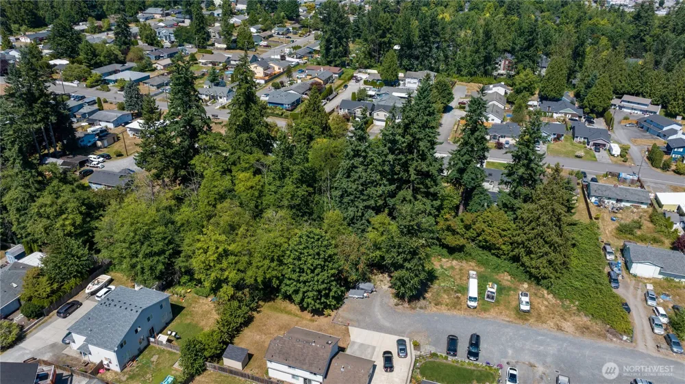 2 xx 106th Street SE Everett, WA 98208
