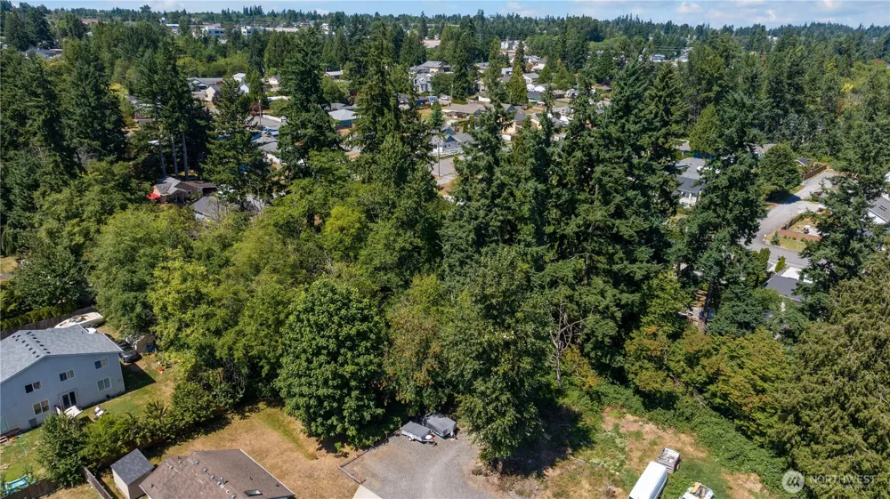 2 xx 106th Street SE Everett, WA 98208
