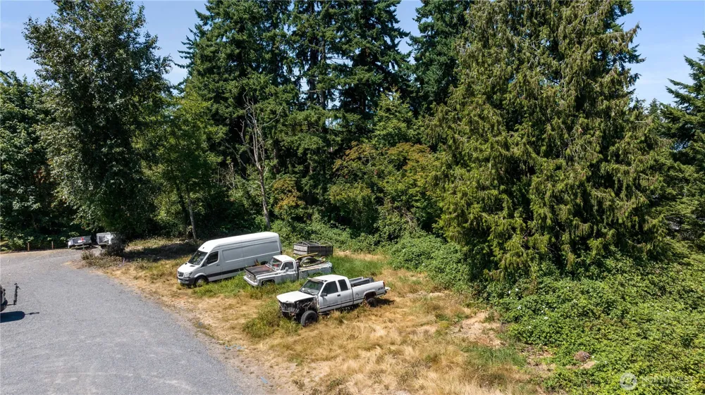 2 xx 106th Street SE Everett, WA 98208