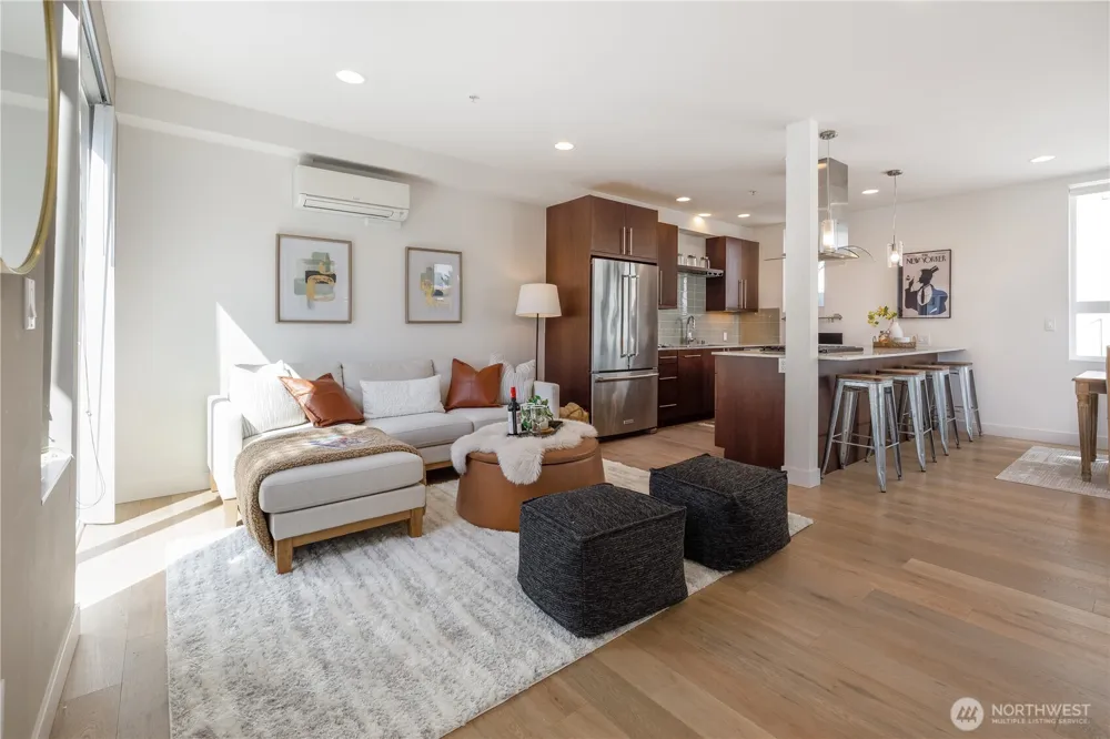 4331 Woodland Park Avenue Seattle, WA 98103