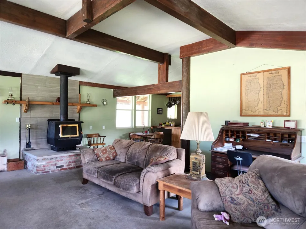 363 Sheridan Road Republic, WA 99166
