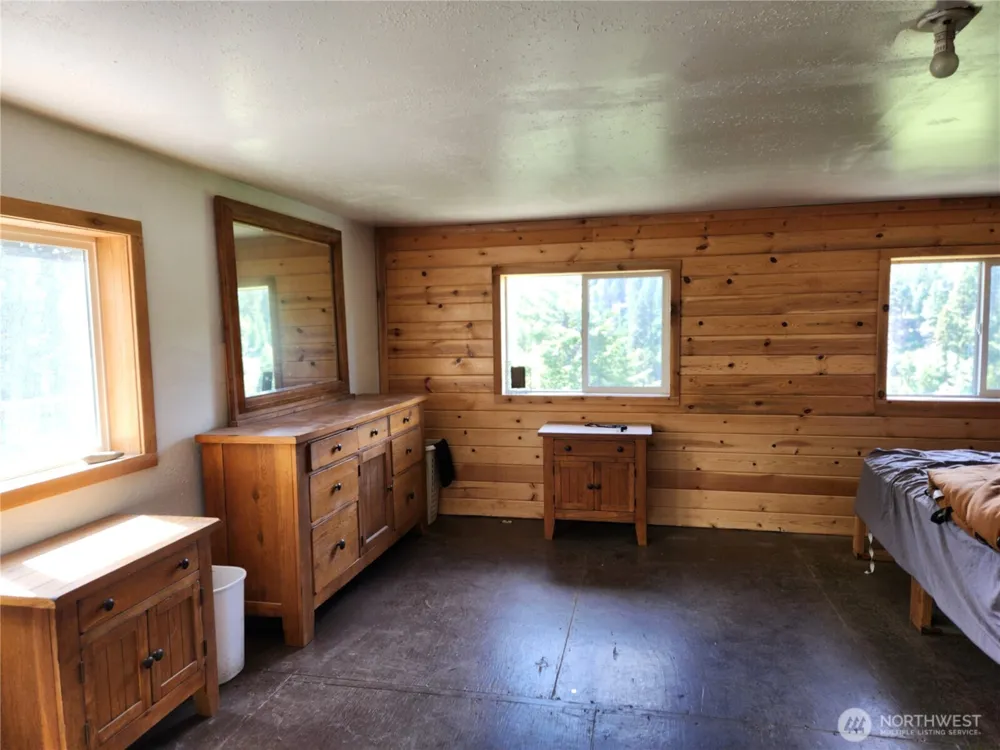 363 Sheridan Road Republic, WA 99166