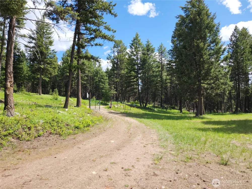 363 Sheridan Road Republic, WA 99166