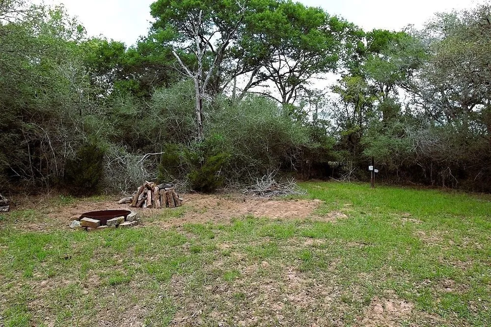 1105 Lakewood Lane Sheridan, TX 77475