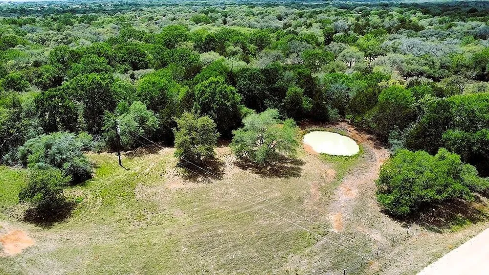 1105 Lakewood Lane Sheridan, TX 77475