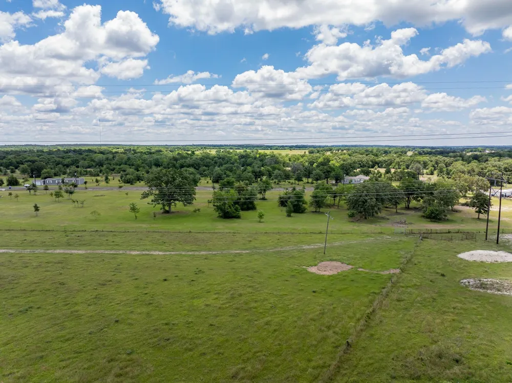 6757 Atakapan Trail Bedias, TX 77831