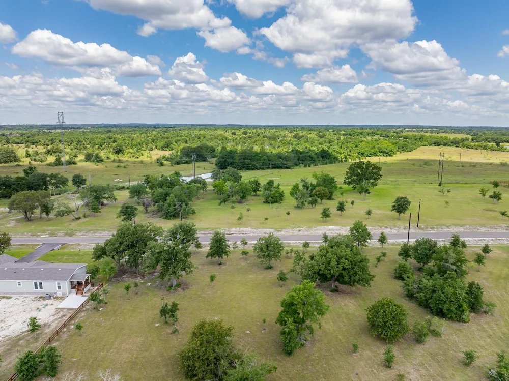 6731 Atakapan Trail Bedias, TX 77831