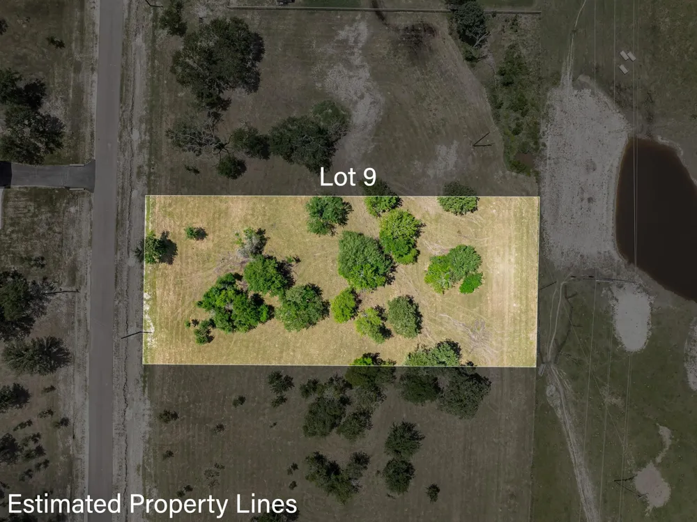 6705 Atakapan Trail Bedias, TX 77831