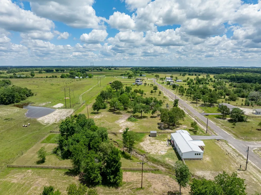 6705 Atakapan Trail Bedias, TX 77831