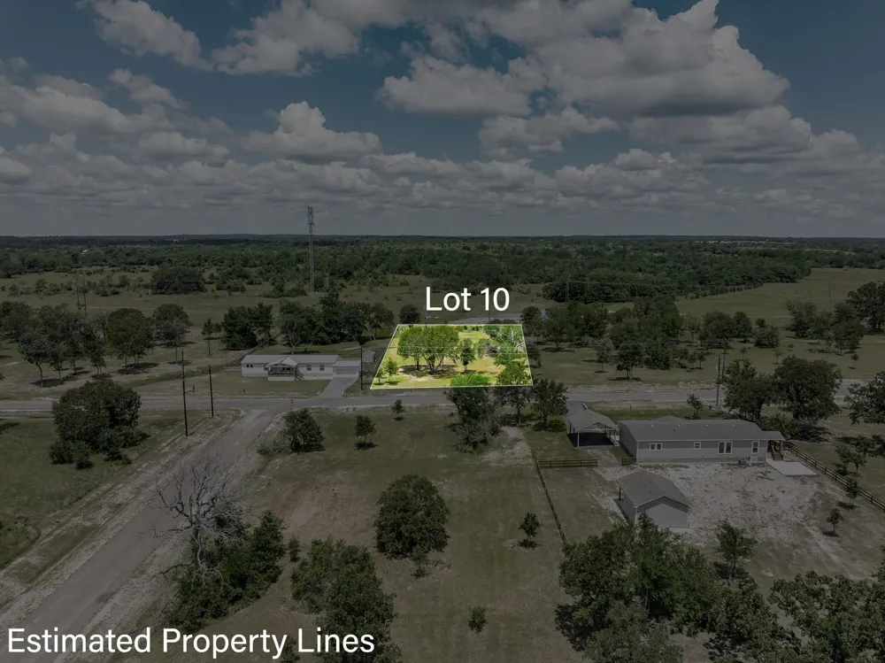 6681 Atakapan Trail Bedias, TX 77831