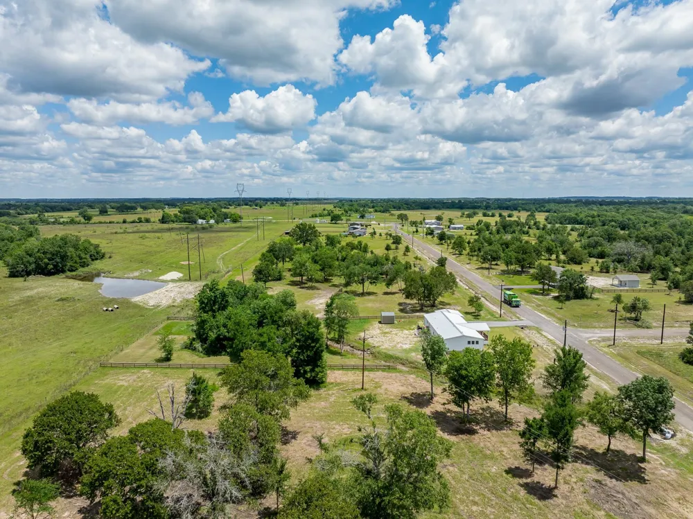 6681 Atakapan Trail Bedias, TX 77831