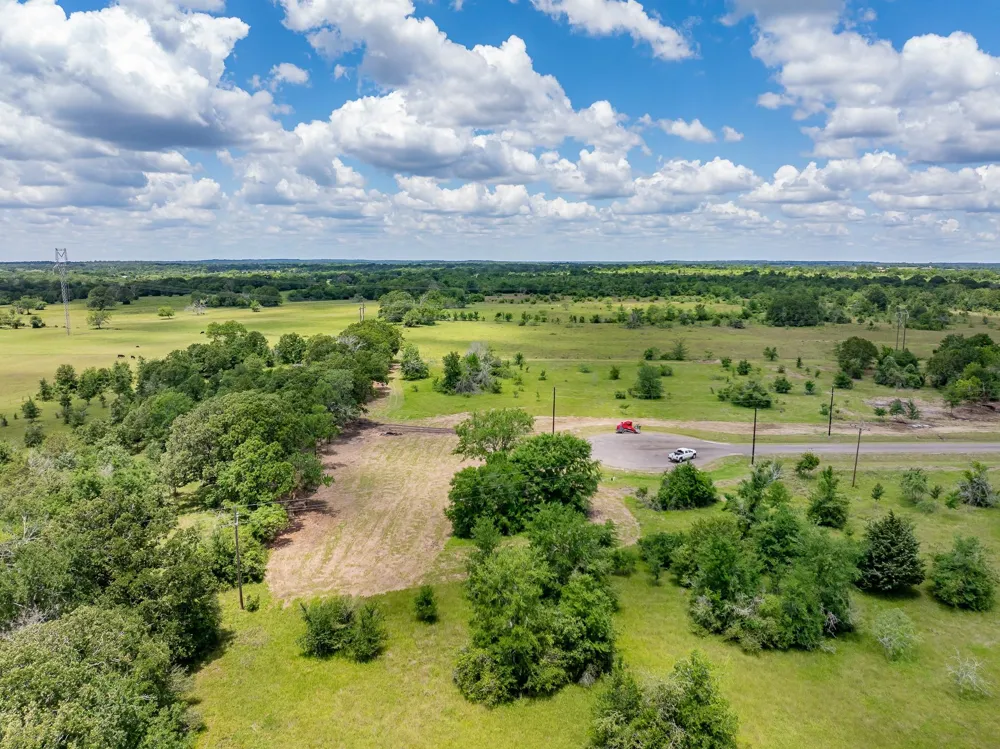 6507 Atakapan Trail Bedias, TX 77831