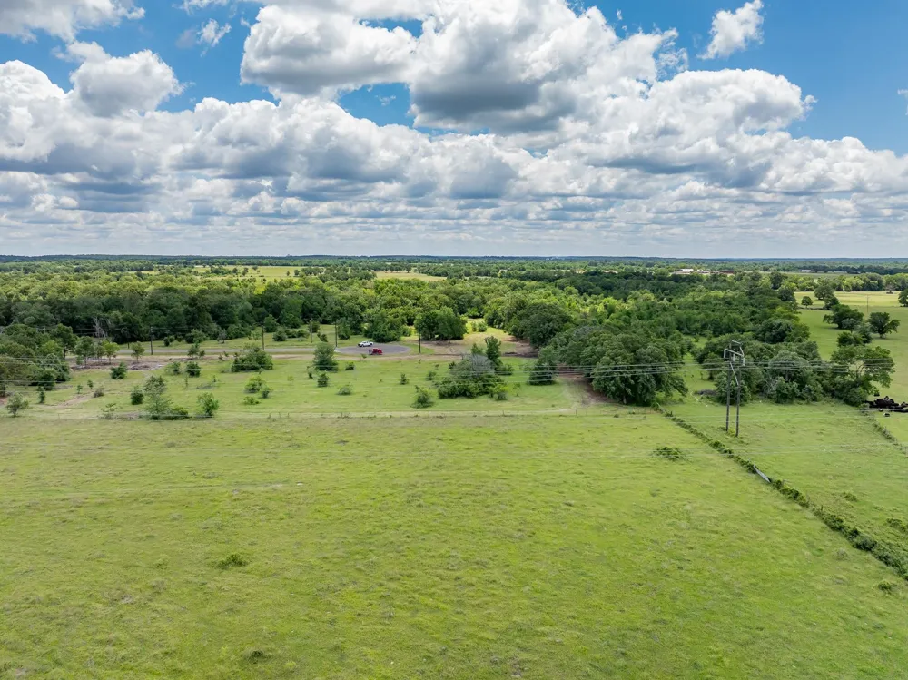 6507 Atakapan Trail Bedias, TX 77831