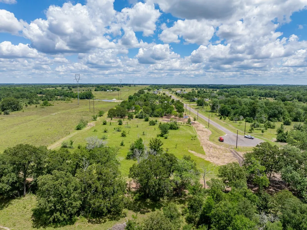 6549 Atakapan Trail Bedias, TX 77831
