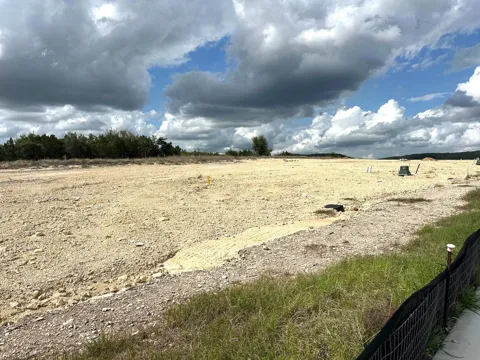 8016 Rosso Blanket Drive
