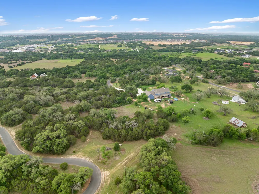 429 Red Oak Liberty Hill, TX 78642