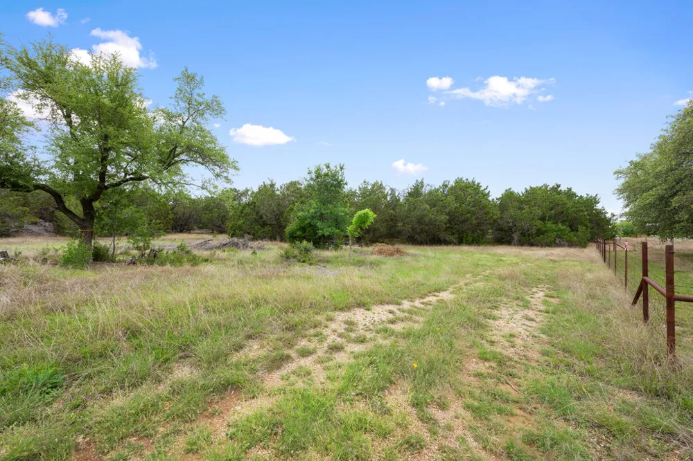 429 Red Oak Liberty Hill, TX 78642