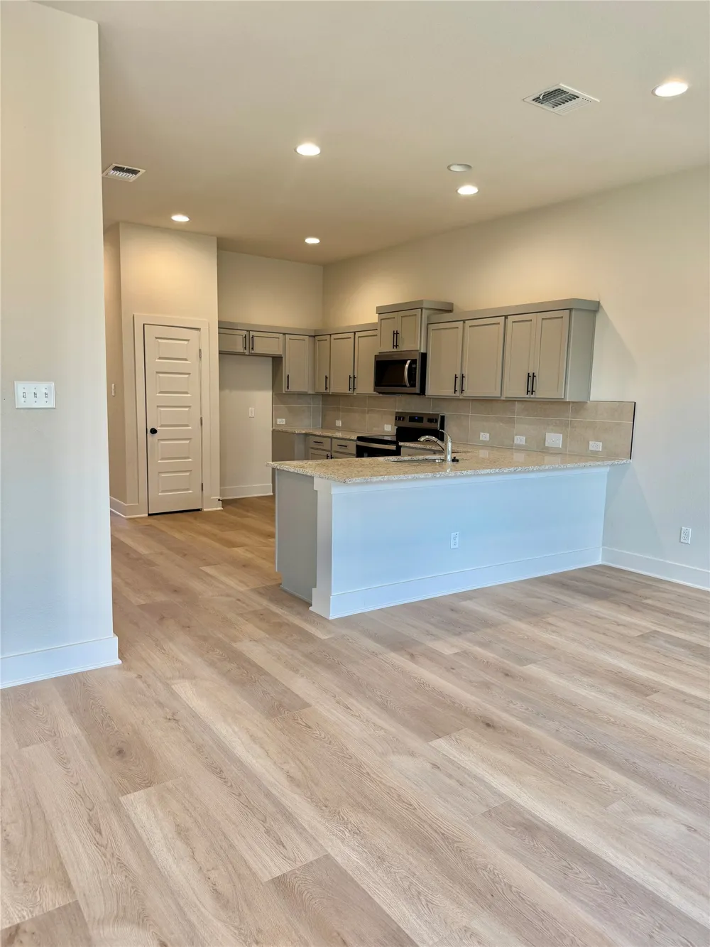 105 Zayd Court #A Jarrell, TX 76537