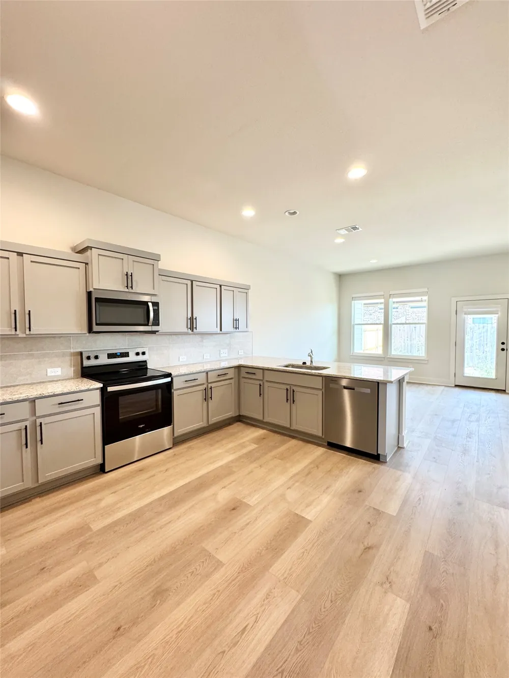 105 Zayd Court #A Jarrell, TX 76537