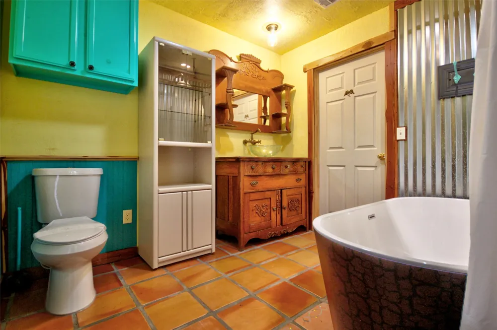 8653 State Hwy 16 Llano, TX 78643