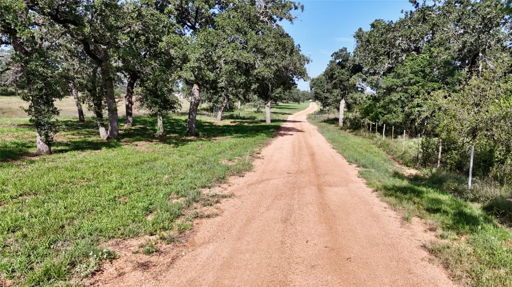 8653 State Hwy 16 Llano, TX 78643