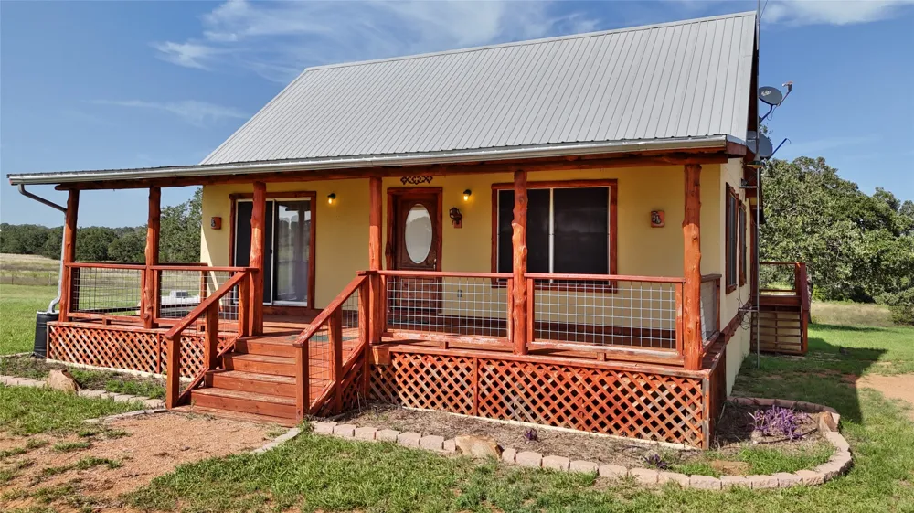 8653 State Hwy 16 Llano, TX 78643
