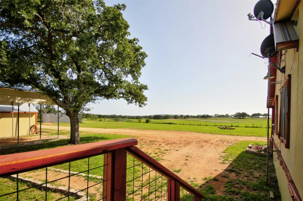 8653 State Hwy 16 Llano, TX 78643
