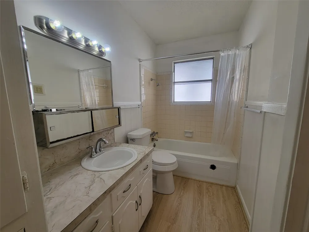5806 Nassau Drive #A Austin, TX 78723