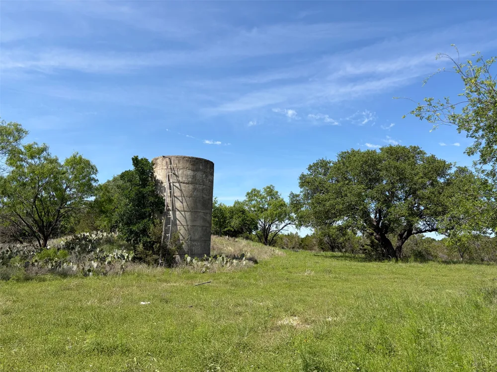 397 Private Road 3072 Lampasas, TX 76550