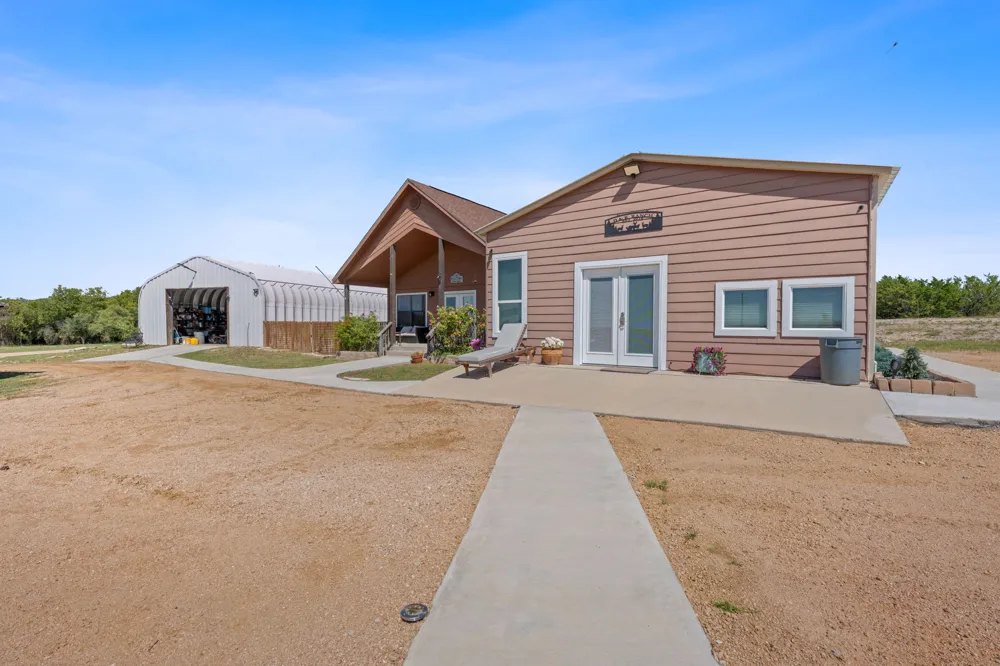 397 Private Road 3072 Lampasas, TX 76550