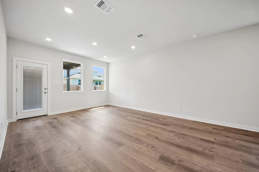 224 Escape Way Jarrell, TX 76537