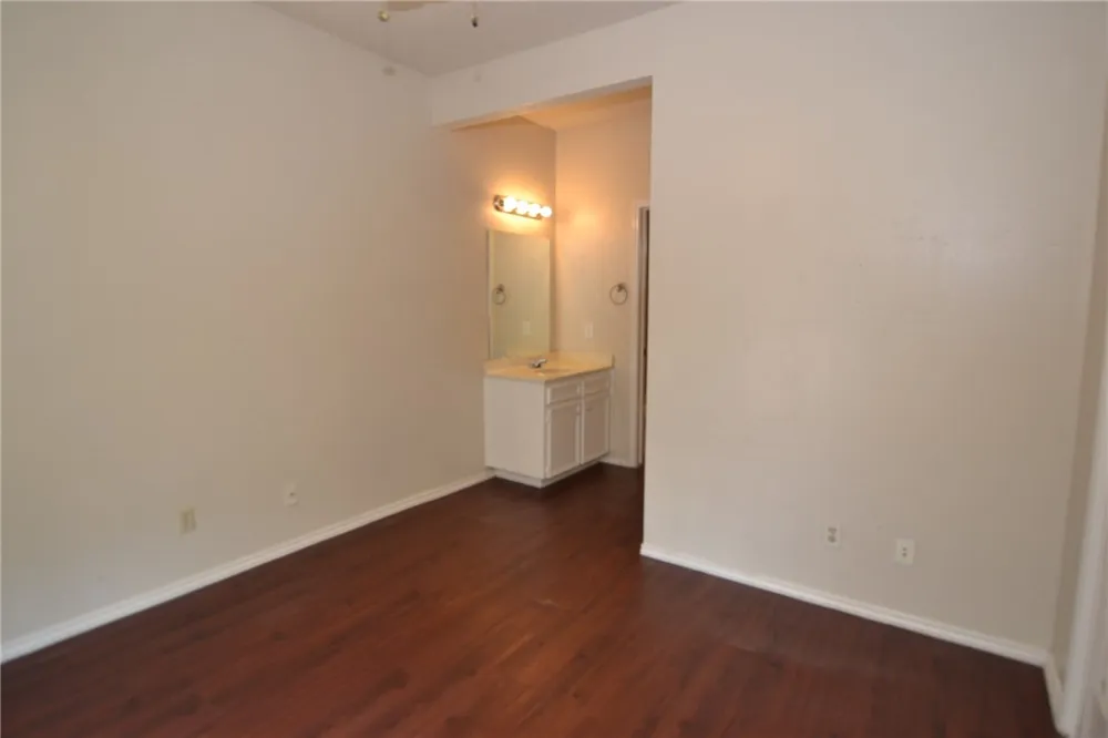 4401 Speedway #305 Austin, TX 78751