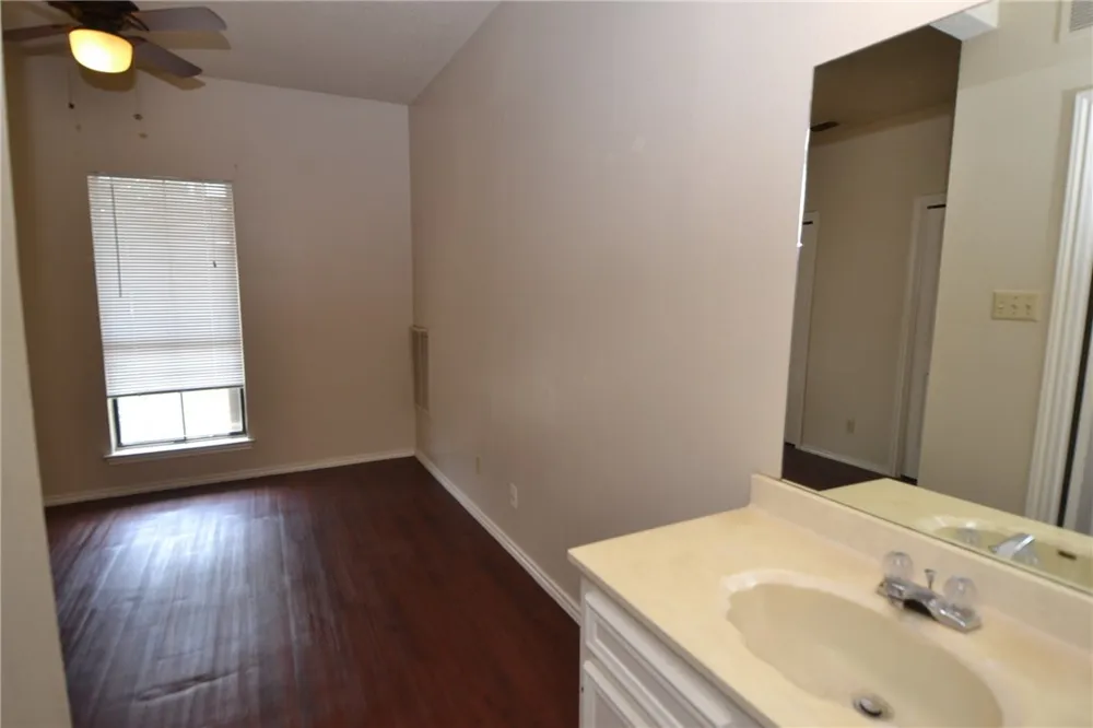 4401 Speedway #305 Austin, TX 78751