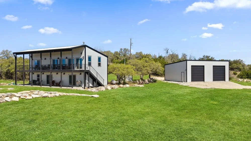 582 Delaware Creek Road Blanco, TX 78006